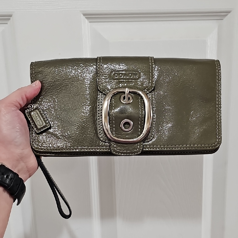 Coach Bleecker Olive Green Shiny Leather Wristlet Wallet